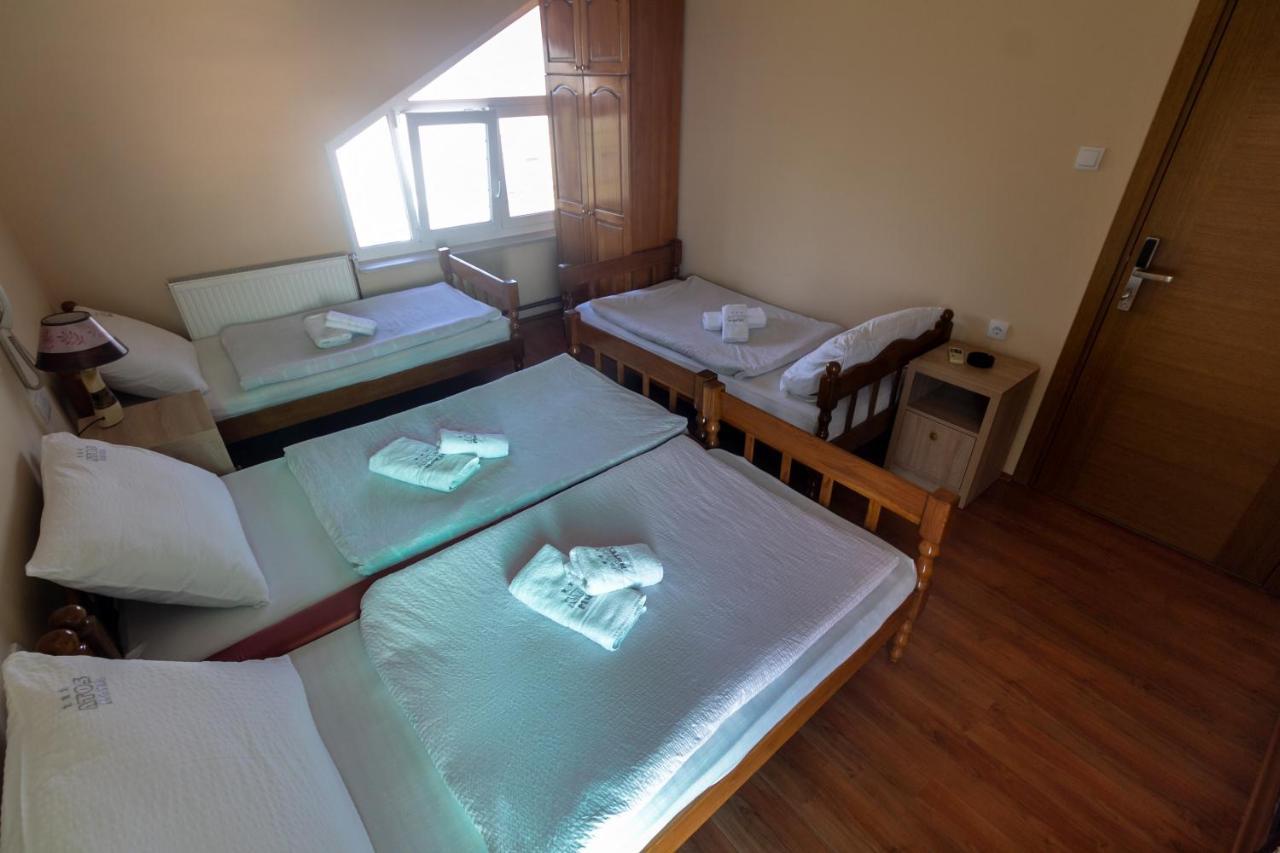 Motel Atos Laktaši Εξωτερικό φωτογραφία