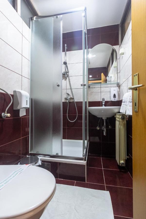 Motel Atos Laktaši Εξωτερικό φωτογραφία