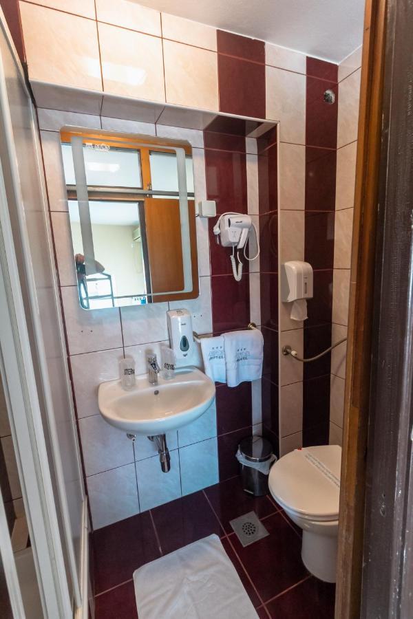 Motel Atos Laktaši Εξωτερικό φωτογραφία